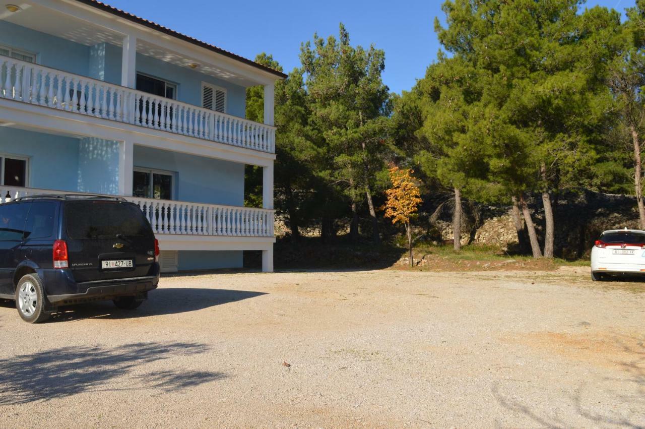 Apartments Charlie Đảo Krk Ngoại thất bức ảnh