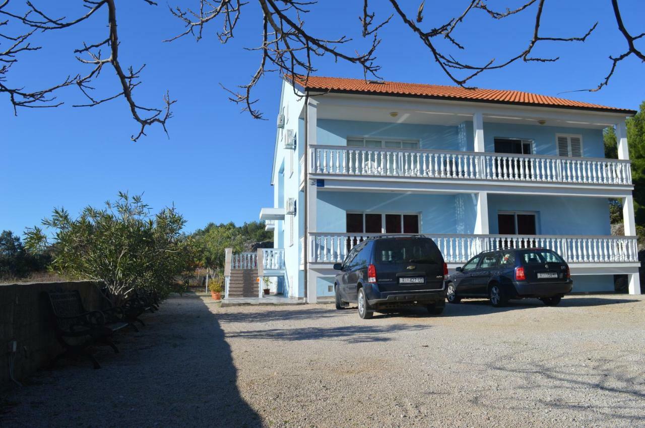 Apartments Charlie Đảo Krk Ngoại thất bức ảnh